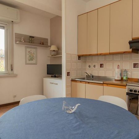 I Host Apartment - Giambellino 40 Milaan Buitenkant foto