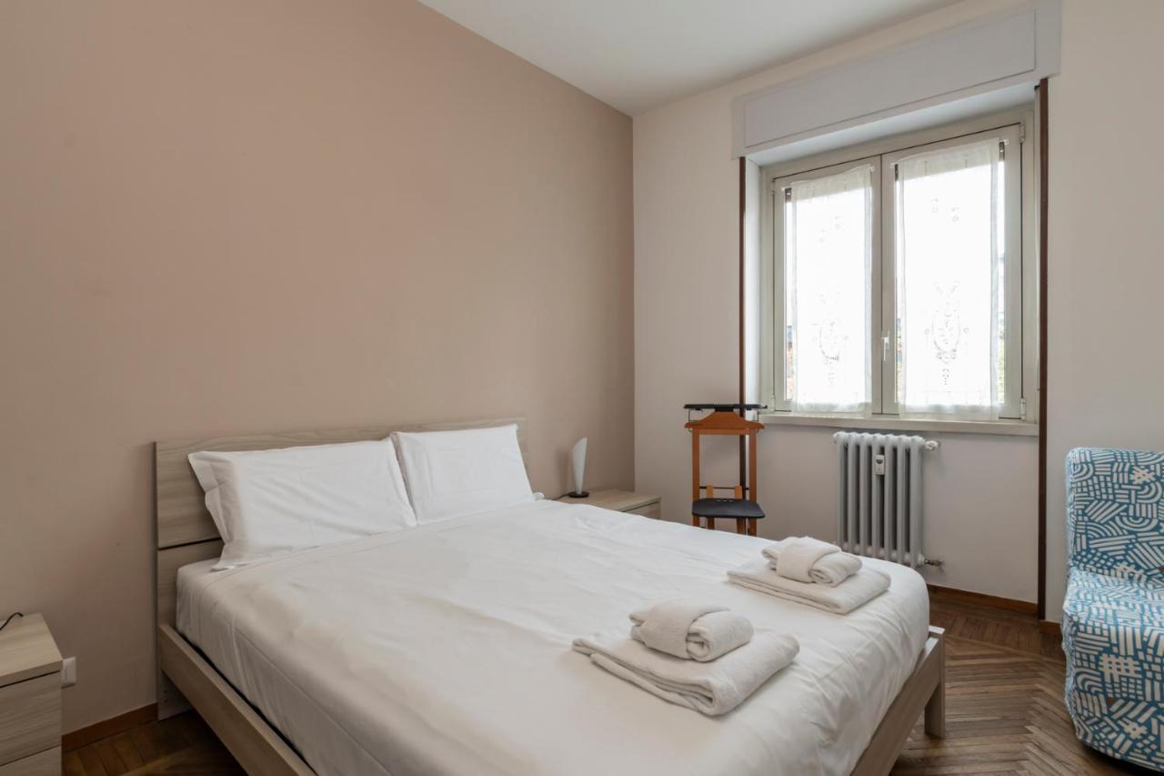 I Host Apartment - Giambellino 40 Milaan Buitenkant foto