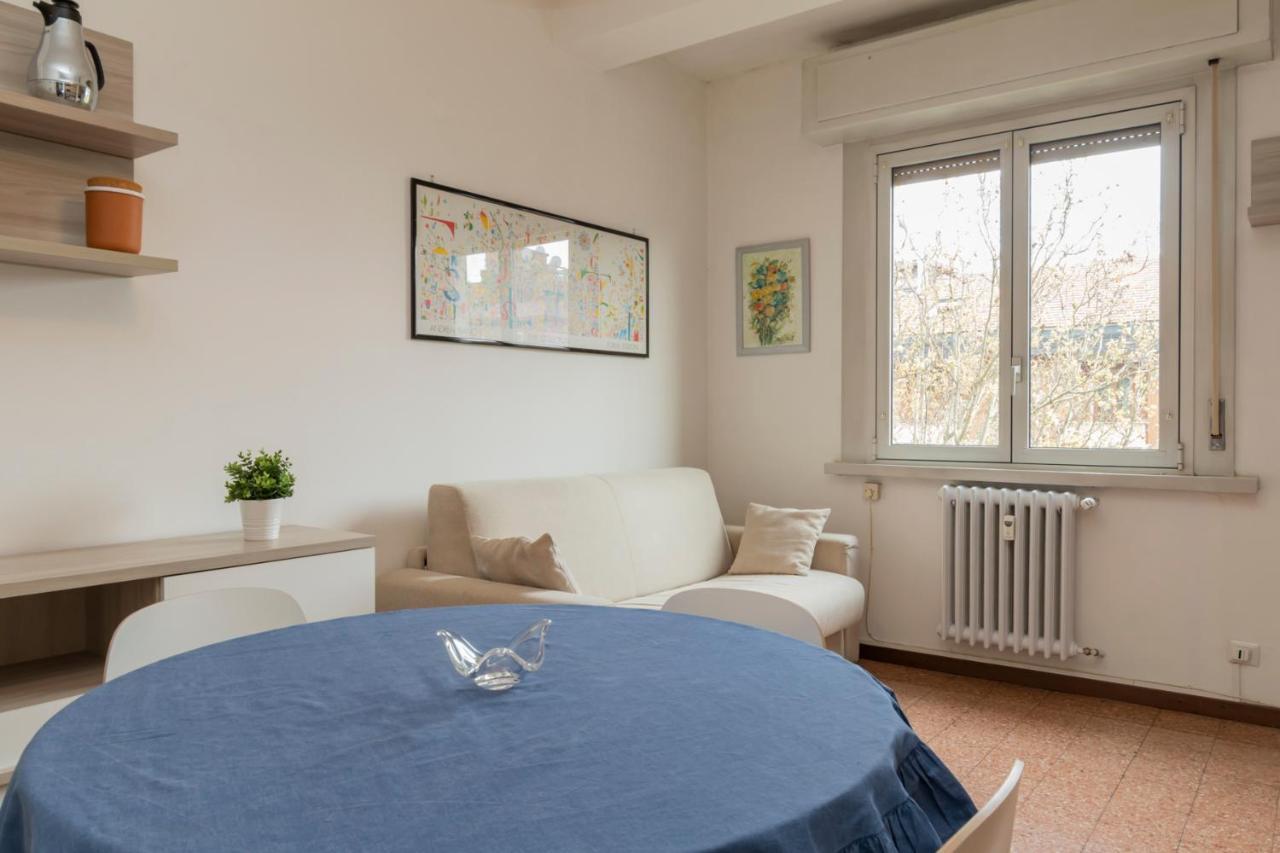 I Host Apartment - Giambellino 40 Milaan Buitenkant foto