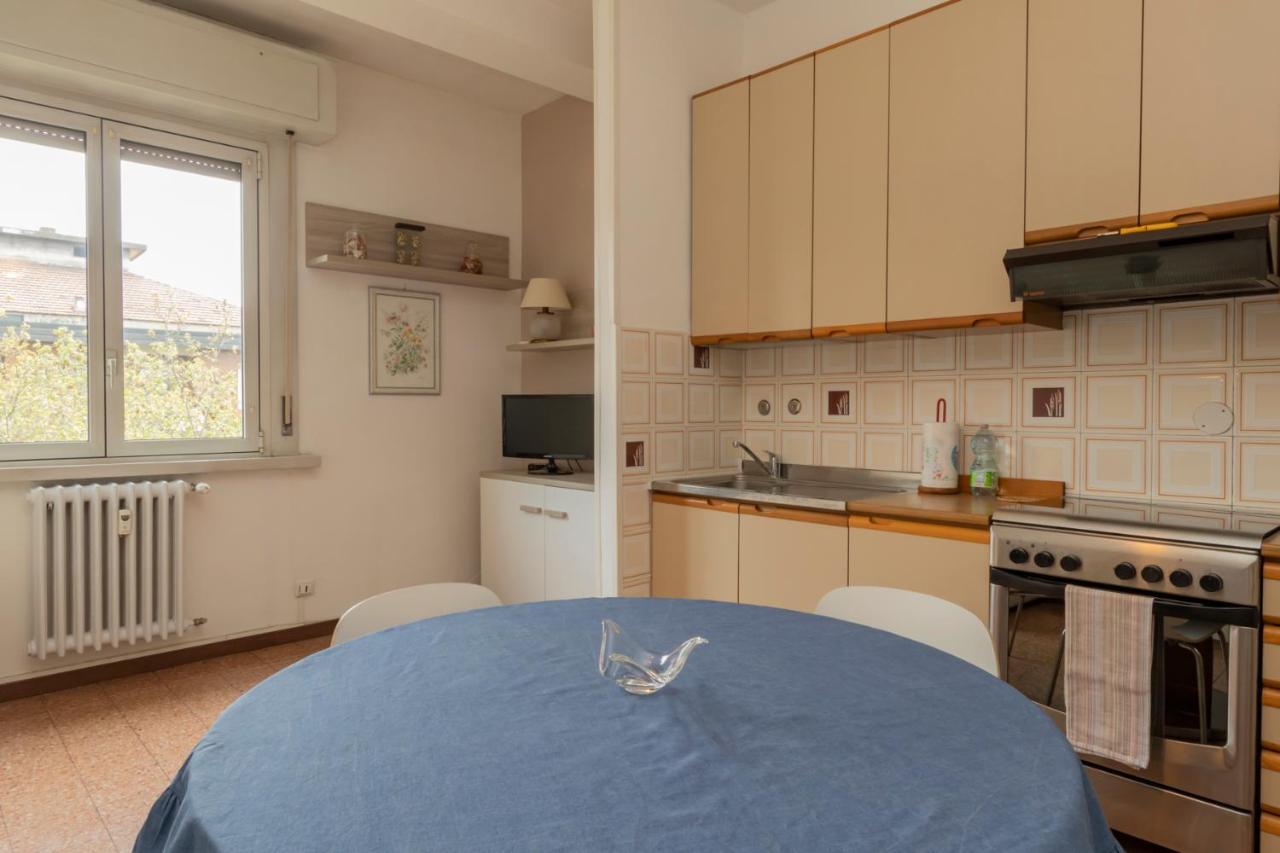 I Host Apartment - Giambellino 40 Milaan Buitenkant foto
